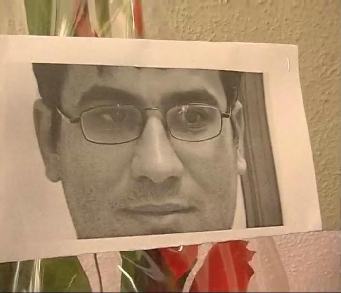 For nearly 18 hours, a group of students ran from one hospital to another, looking for their friend Sayed Abdul Ghani who had gone missing after the German Bakery blast on Saturday. They finally found him on Sunday, at the Sassoon Hospital morgue.<br><br>

Sayed Abdul Ghani(26), who was learning English at Symbiosis College, was staying in a rented flat a few blocks away from the German Bakery where he had gone for a cup of coffee.<br><br>

<B>SurferSpeak:</b><br><br>

Roopashri: It is very sad that young innocent people have to die in the Pune blasts. Mr. Chidambaram can defend his home ministry and Maharashtra government with clever arguments but I think it is a sorry state of affairs.