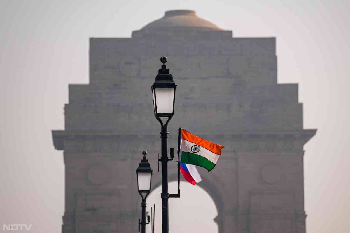 स्वागत है राष्ट्रपति व्लादिमीर पुतिन, जगह-जगह लगे पोस्टर और हर तरफ दोस्ती का संदेश