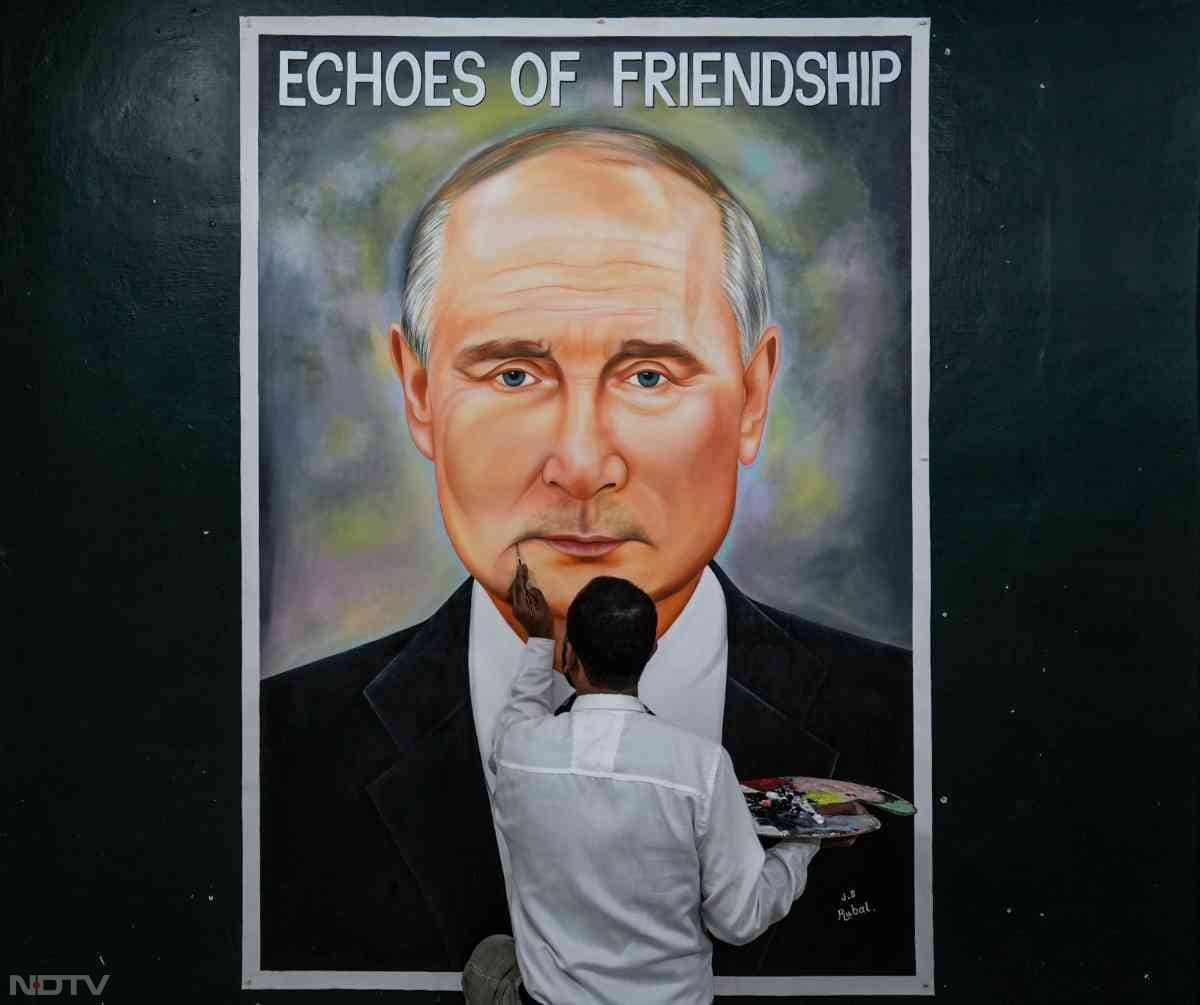 स्वागत है राष्ट्रपति व्लादिमीर पुतिन, जगह-जगह लगे पोस्टर और हर तरफ दोस्ती का संदेश