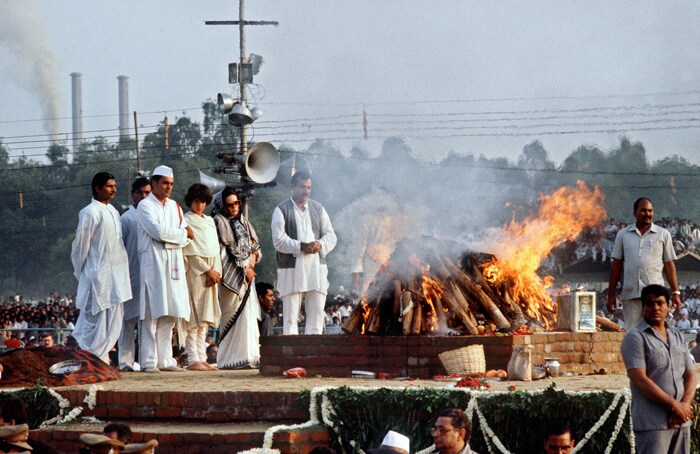 During the lifetime of Indira Gandhi, both Rajiv and Sonia remained low key. Consequently their children too remained out of the public eye. But the assassination of Indira in 1984 suddenly brought the national focus on this young family, in a way perhaps they had never imagined. In this file photo taken on November 3, 1984, Rajiv Gandhi is seen with his wife Sonia and daughter Priyanka at the cremation of Indira Gandhi. (Photo: AFP)