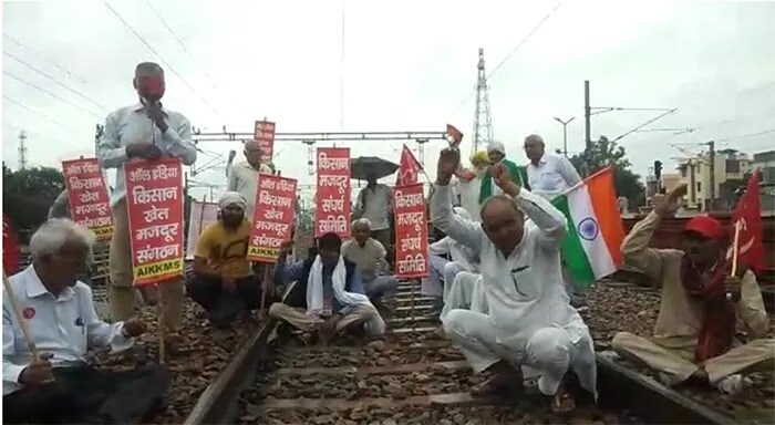 देश भर में दिखा किसानों के ‘रेल रोको' आंदोलन का असर, कई जगहों पर रेल सेवा हुई प्रभावित