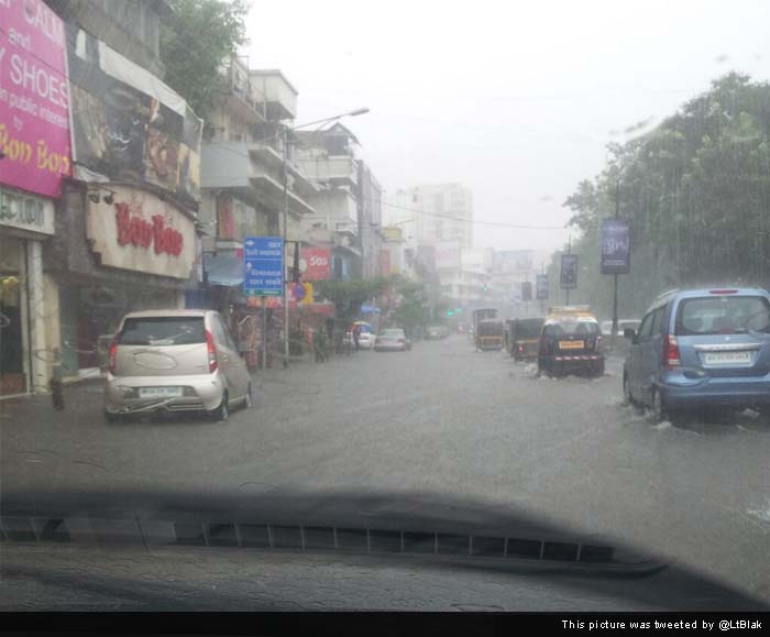 People advised to stay home as heavy rains lash Mumbai