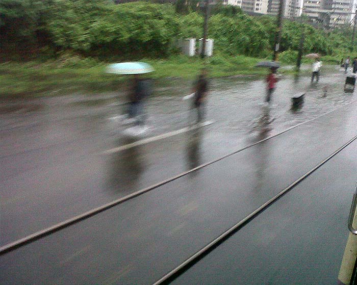 Mumbai rain: Heavy showers lash city