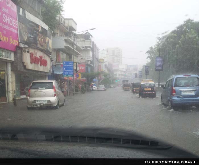 People advised to stay home as heavy rains lash Mumbai