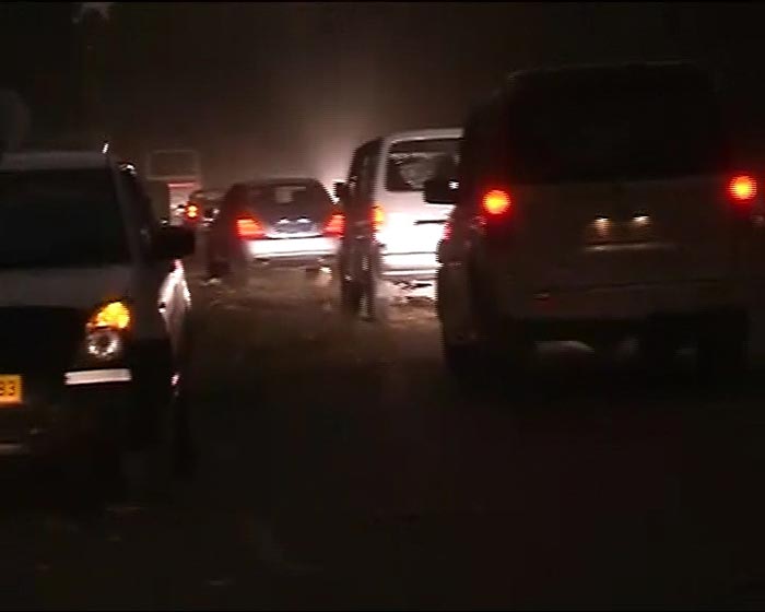 Dust Storm and Rain Sweeps New Delhi