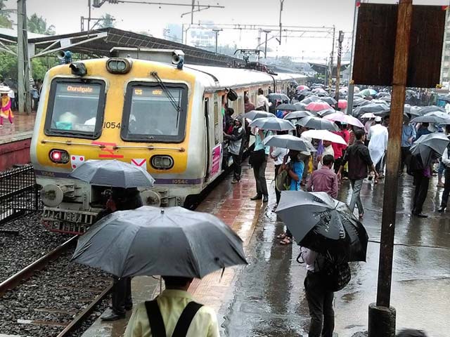 Heavy Rain Leaves Mumbai Struggling