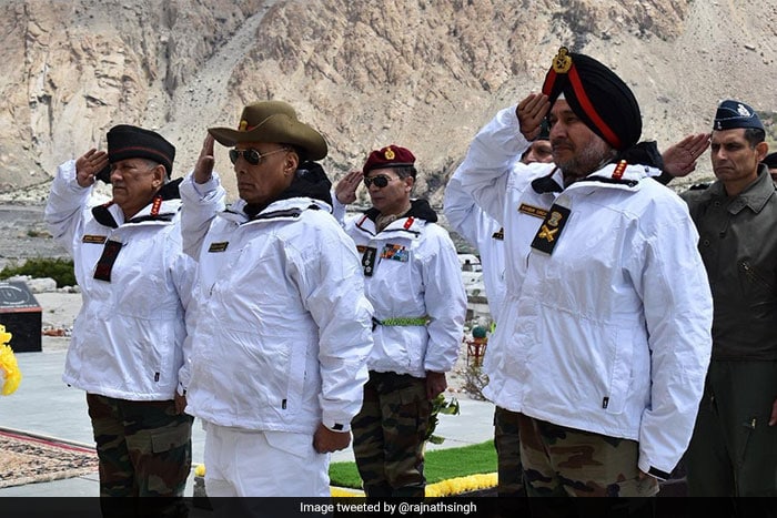 Rajnath Singh\'s First Visit As Defence Minister To Siachen Army Base