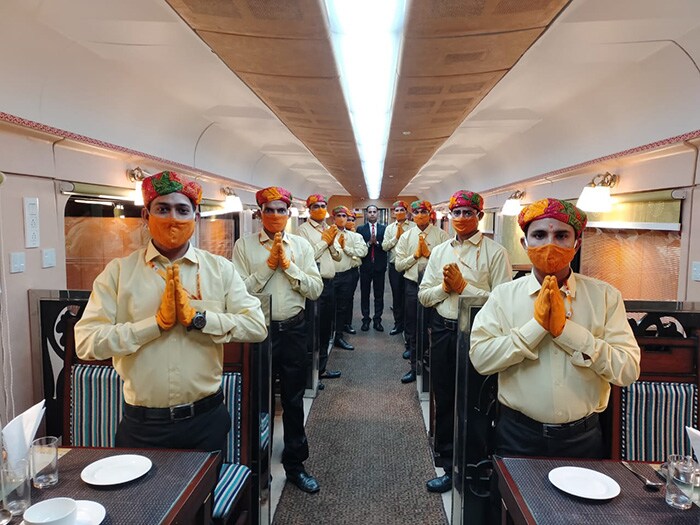 विवाद के बाद बदला रामायण एक्सप्रेस ट्रेन के वेटरों का ड्रेस कोड