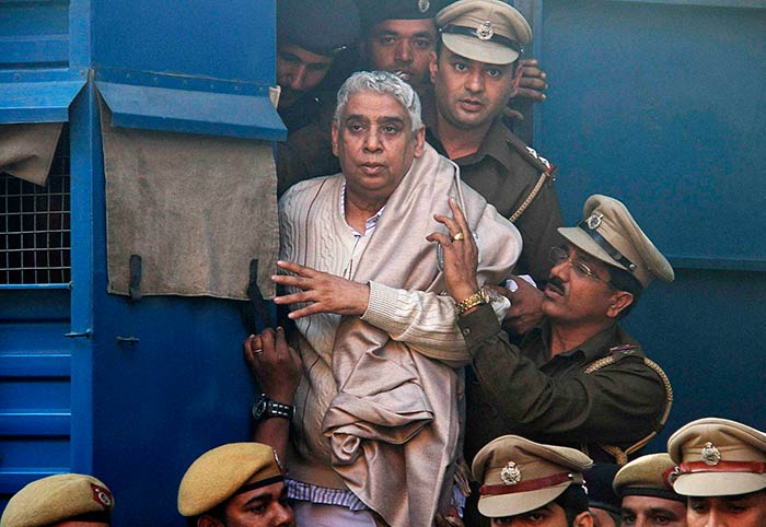 Controversial Guru Rampal Sent to Jail Till November 28