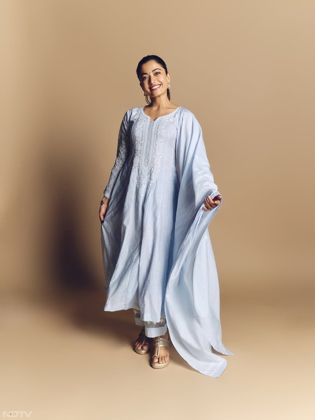 15. इंस्टाग्राम पर उनके 48.2 मिलियन फॉलोअर्स हैं.