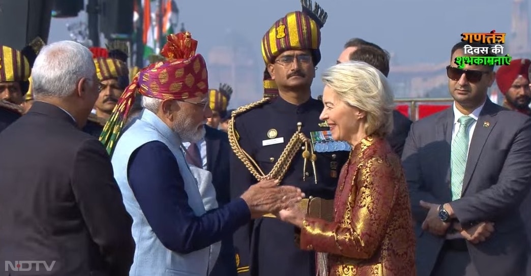 गणतंत्र दिवस समारोह के लिए खास मेहमानों को बुलावा भेजा गया है, विदेशी और गणमान्य लोगों से मुलाकात करते हुए पीएम मोदी