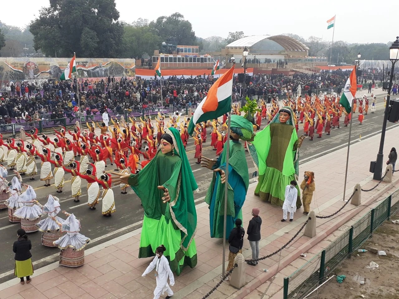 73वें गणतंत्र दिवस परेड की तैयारी में आज नई दिल्ली के राजपथ पर फुल ड्रेस रिहर्सल हुई.