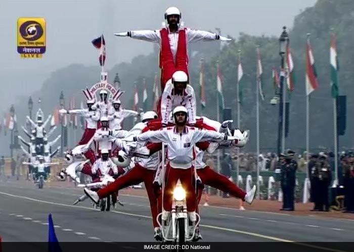 Republic Day 2017: India\'s Military Strength, Tableaux From Various States - A Colourful Celebrations At Rajpath
