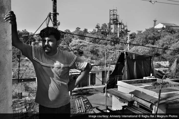 Colony behind the abandoned Union Carbide factory in Bhopal