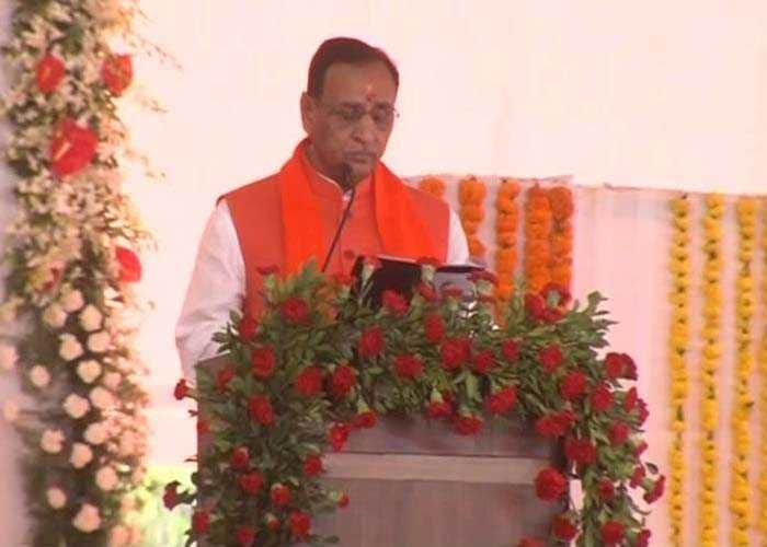 Vijay Rupani Takes Oath As Gujarat Chief Minister: Pics