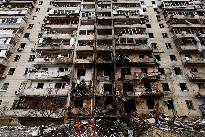 रूस-यूक्रेन हिंसा: दूसरे दिन मिसाइल हमलों से दहला यूक्रेन, देखें तस्वीरें