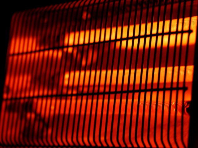 हीटर यूज करते हुए बरतें ये सावधानियां