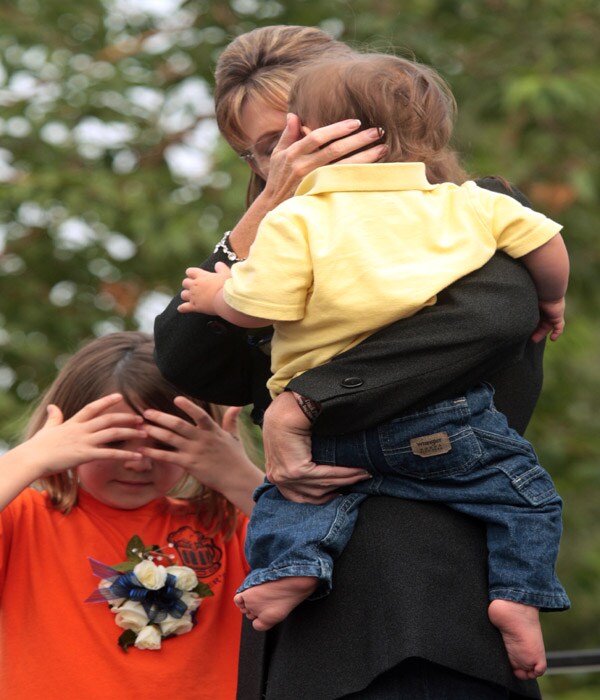 Palin, a mother of five and already a grandmother, describes herself as a hockey mom. (AFP Photo)