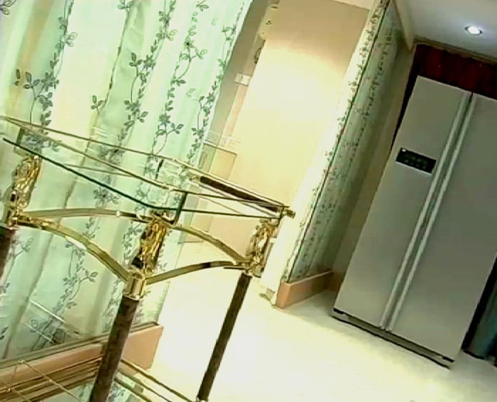 <b>MONEY TALKS:</b><br><br> In this bank, you can enjoy top-of-the-line facilities, unlike any other bank.