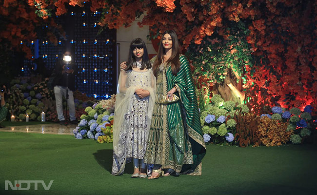 From the Bachchan family, Aishwarya Rai and her daughter Aaradhya attended the ceremony.