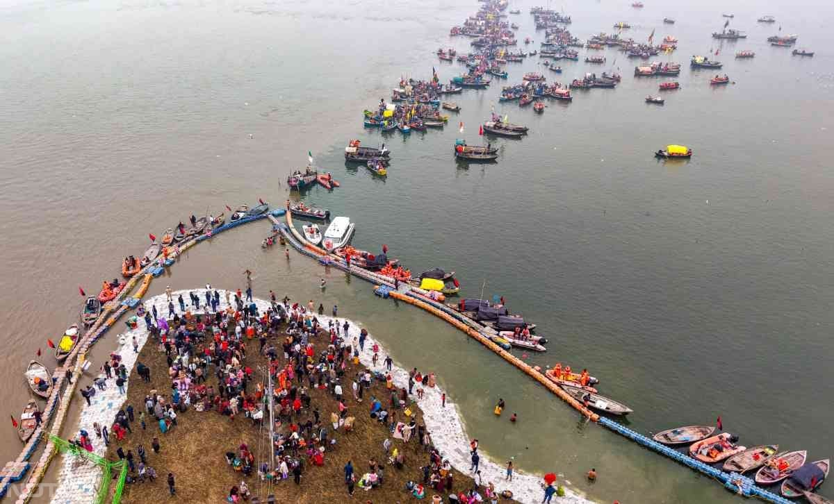 '7 समंदर' लांघकर आए वे! देखिए माघ मेले की सबसे दिव्य तस्वीरें