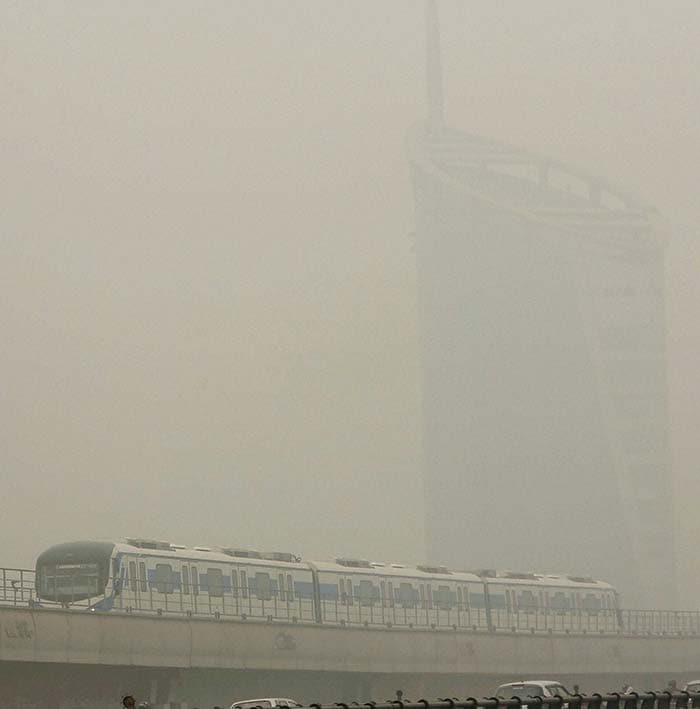 Worst Smog In 17 Years Chokes Delhi