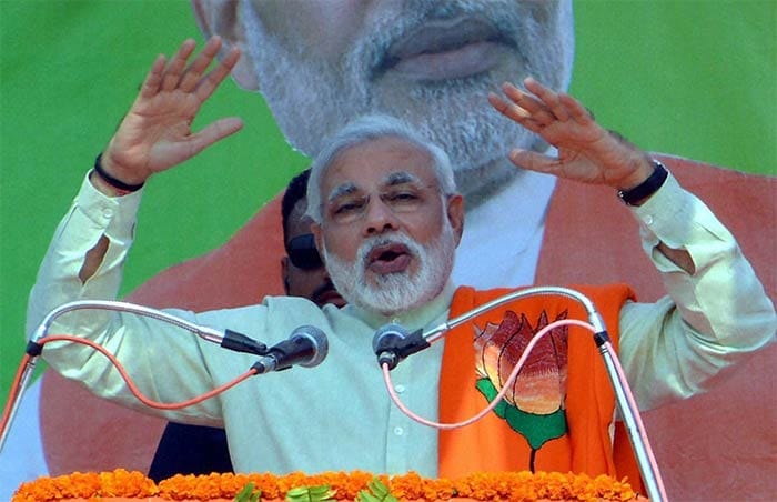 Assembly elections 2013: Campaign trail heats up as Sonia Gandhi, Narendra Modi exchange jibes
