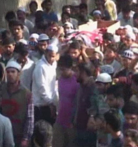 Fresh clashes were reported in Sopore in Jammu and Kashmir on Monday after a protester was killed in what is alleged to be CRPF firing.<br><br>Sopore remains tense amidst violent protests over the death of 20-year-old youth Bilal Ahmed Wani who was killed after the CRPF used rubber bullets on protesters on Sunday. The funeral procession of Bilal on Monday turned into a large protest.