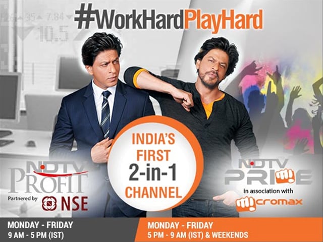Photo : Behind-the-scenes: Shah Rukh works hard, plays hard for NDTV Prime