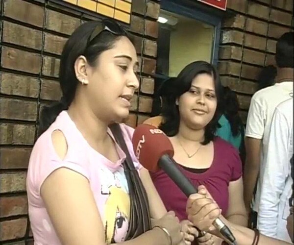 In Bangalore too, fans ensured packed shows, stressing that they want to support Shah Rukh Khan for having the courage of his conviction, and for refusing to apologise to the Shiv Sena. (NDTV Photo)