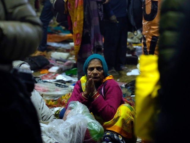 महाकुंभमध्ये मौनी अमावस्येदरम्यान चेंगराचेंगरी, दुर्घटनेचे हादरवणारे PHOTOS