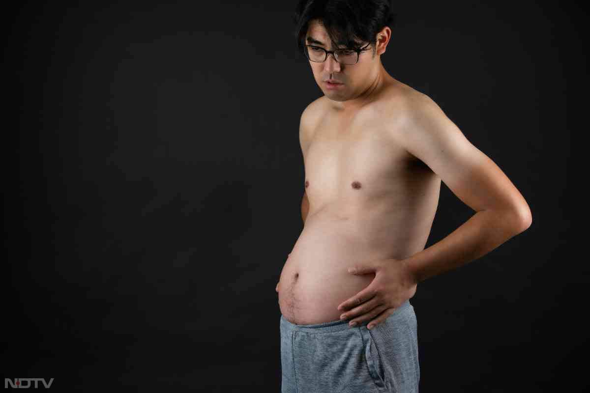 6. कॉफी - कुछ लोग चॉय के बजाय कॉफी पीना पसंद करते हैं लेकिन वो भी पेट में गैस ही बनाती है.