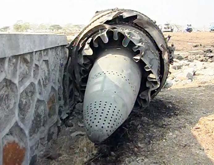 Air Force\'s Sukhoi jet crashes near Pune, pilots safe