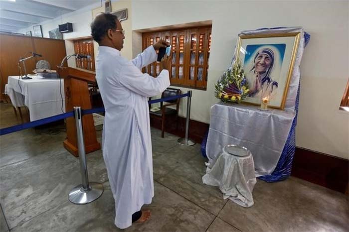After Lifetime With The Poor, Mother Teresa Speeds To Sainthood