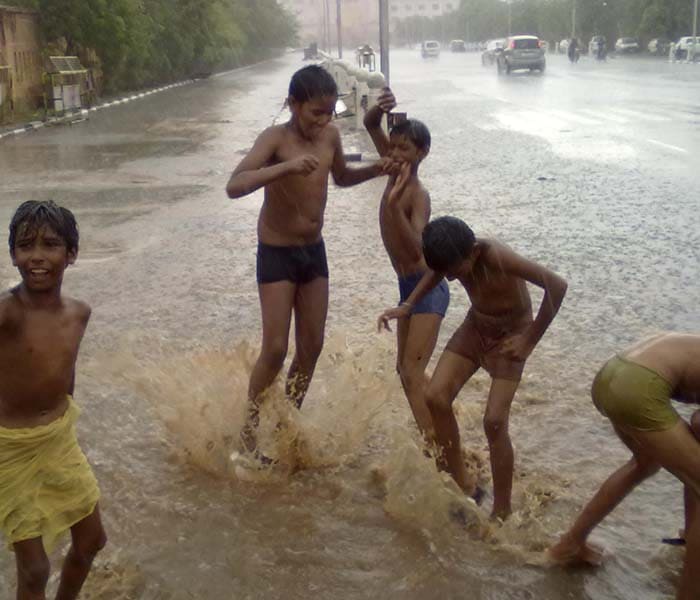 Monsoon: Through surfers\' eyes
