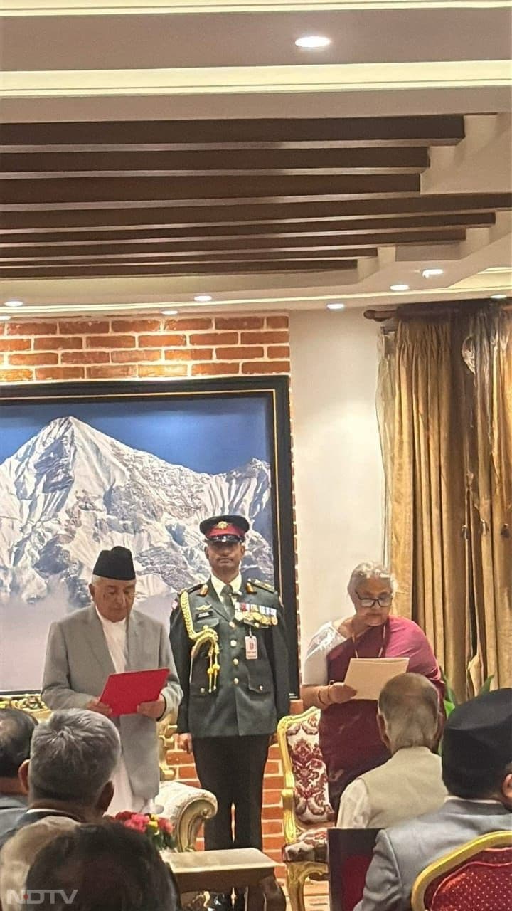 ‘हिमालयन टाइम्स' की खबर के अनुसार, आव्रजन अधिकारियों के अनुसार, जिन अंतरराष्ट्रीय यात्रियों के वीजा आठ सितंबर तक वैध थे, वे अब बिना अतिरिक्त शुल्क दिए निकास परमिट प्राप्त कर सकते हैं और अपने वीजा को नियमित कर सकते हैं.