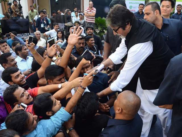 Amitabh Bachchan Endorses The 'Clean, Segregate, Compost' Mantra