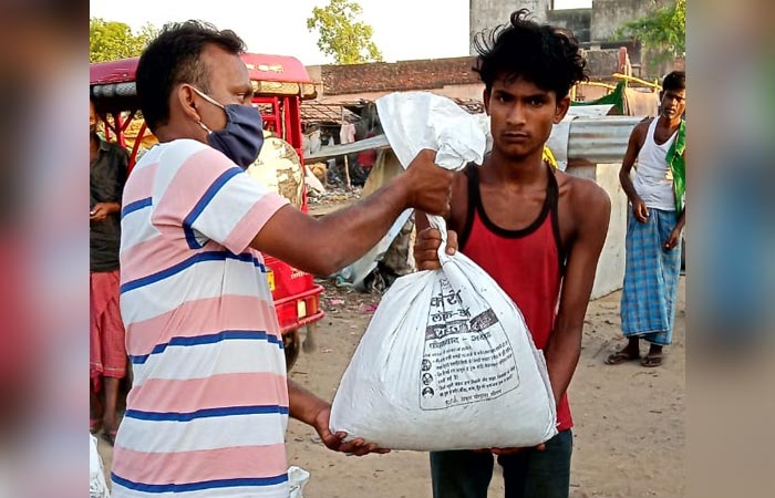 Mumbai Based Group ‘Hunger Collective\' Feeds Poor Families To Fight Hunger During The COVID-19 Crisis