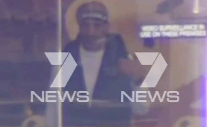 He made hostages hold up a black flag, which carried white text of what looked like the shahada, the profession of Islamic faith. He told negotiators that he wanted to speak to Australian Prime Minister Tony Abbott, and demanded a flag of the Islamic State militants.