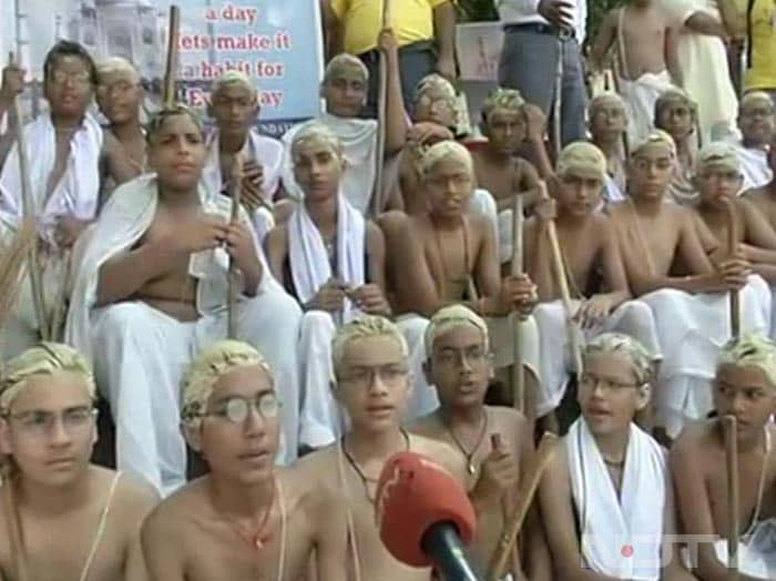 Children dressed up as Mahatma Gandhi in observance of Rashtriya Swachhta Diwas held on Gandhi Jayanti in Agra.