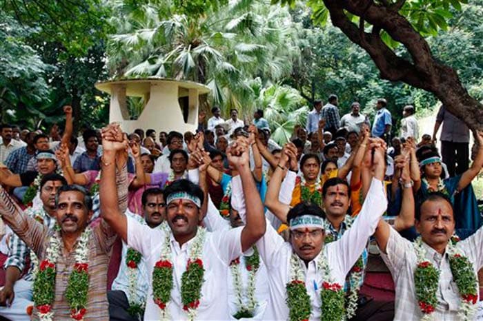 Telangana fallout: Protests, power outages and two fasts
