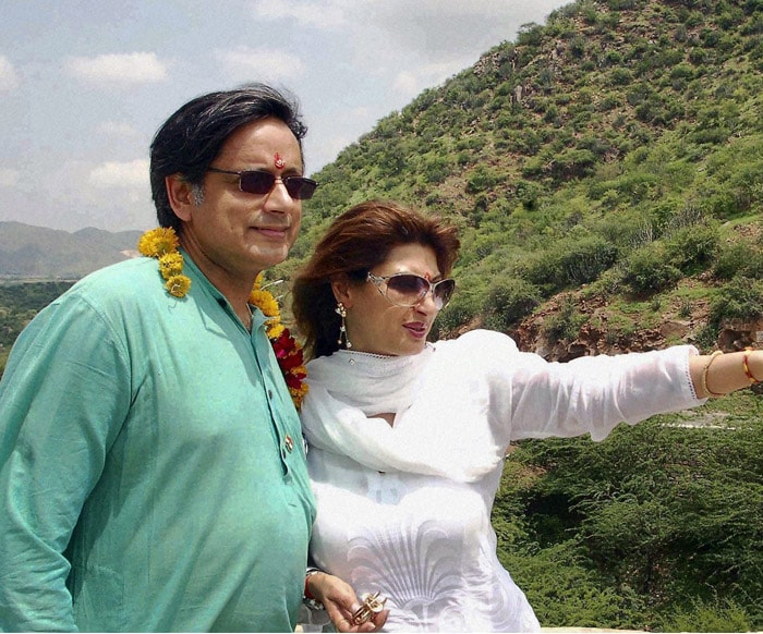 Both the groom and the bride will be decked up in traditional Kerala wedding attire -- kasavu mundu, kurta and shawl for Tharoor and kasavu mundu for Sunanda.<br><br>And the specially hand-woven garments will be procured from the famous village Balaramapuram, in Thiruvananthapuram, which is known for hand woven mundus. (PTI Photo)