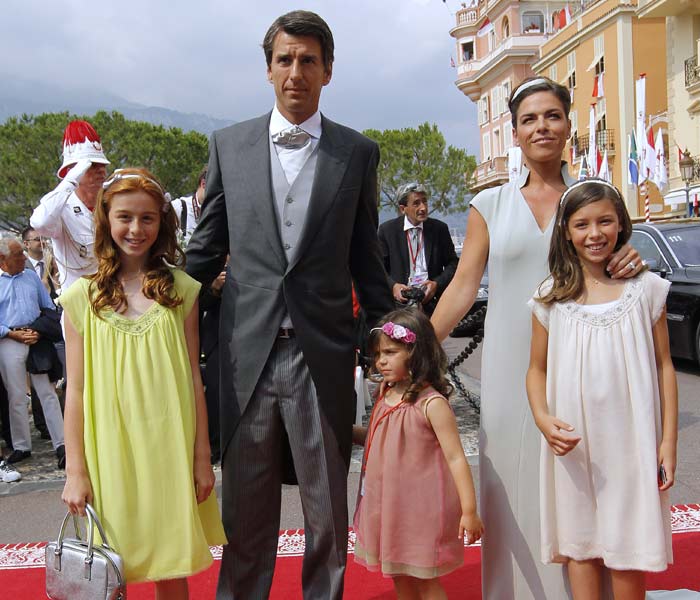 Maid of honour, Donatella Knecht de Massy, with her family. Donatella is married to one of Prince Albert's cousins.(AFP photo)