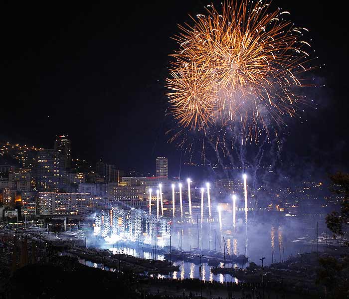 The lighting, the fireworks - Monaco celebrated it's new Princess in style. Day 2 of the 3 day ceremony featured a concert by French musician Jean-Michel Jarre and a laser show.(AFP photo)