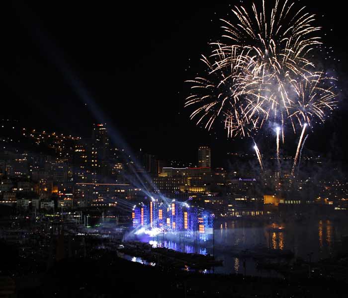 A general view shows a firework during a sound and light show by French artist Jean-Michel Jarre at Port Hercule as part of the Prince Albert II of Monaco and South African Charlene Wittstock wedding festivities on July 1.(AFP photo)