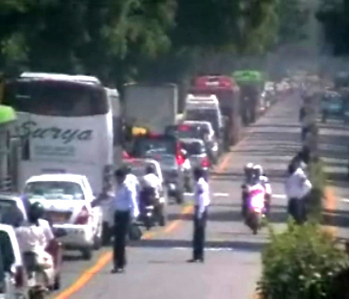 A large number of traffic personnel were fanned out across the city to facilitate Commonwealth Games related traffic as athletes are scheduled to visit practice venues spread across the city.