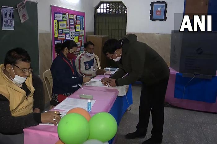 UP Election 2022: People cast their votes in the first phase of UP Elections in Noida.