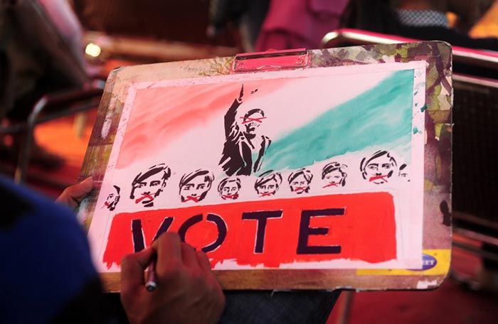 उत्तर प्रदेश चुनाव 2017: क्‍या सपा-कांग्रेस गठबंधन को टक्‍कर दे पाएगी बीजेपी