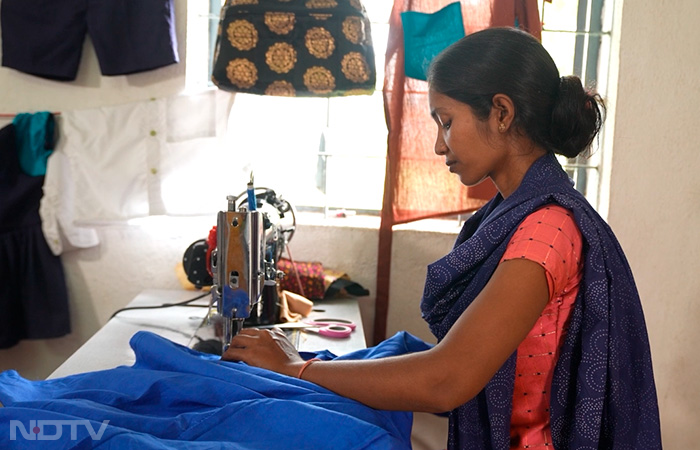 Moving to Purunapani village of Rourkela in Odisha, USHA has collaborated with Rourkela Steel Plant to impart essential skills to women as well as promote financial independence, gender parity, and community development. It serves as an inspiring example of how collective efforts can foster a more inclusive and empowered society.