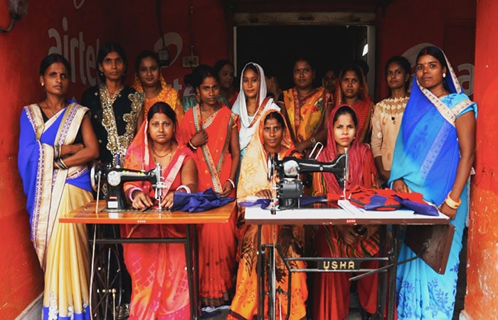 The use of solar power at the village level, through the silai schools and production centres, not only raises awareness of these environmental-friendly, alternative sources of energy, but also significantly reduces costs for the women running the production centres.